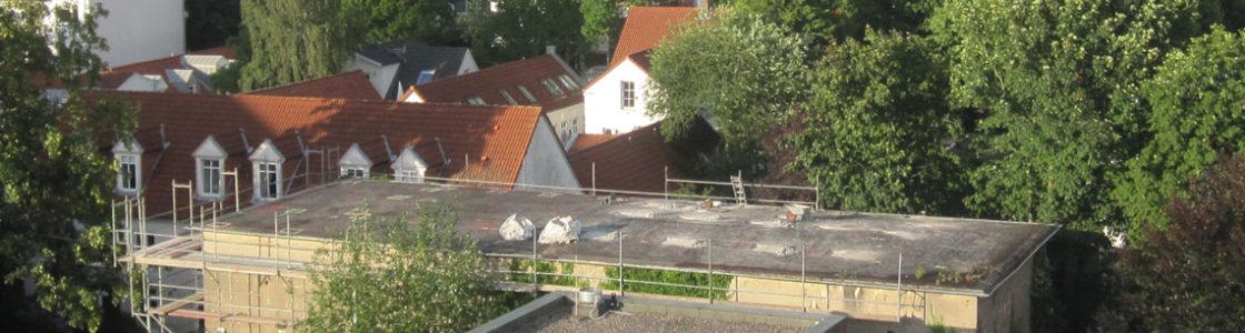 Hochbunker Penthouse im Wohngebiet in Hamburg - Baubeginnphase 2 : Das Baugerüst wurde errichtet